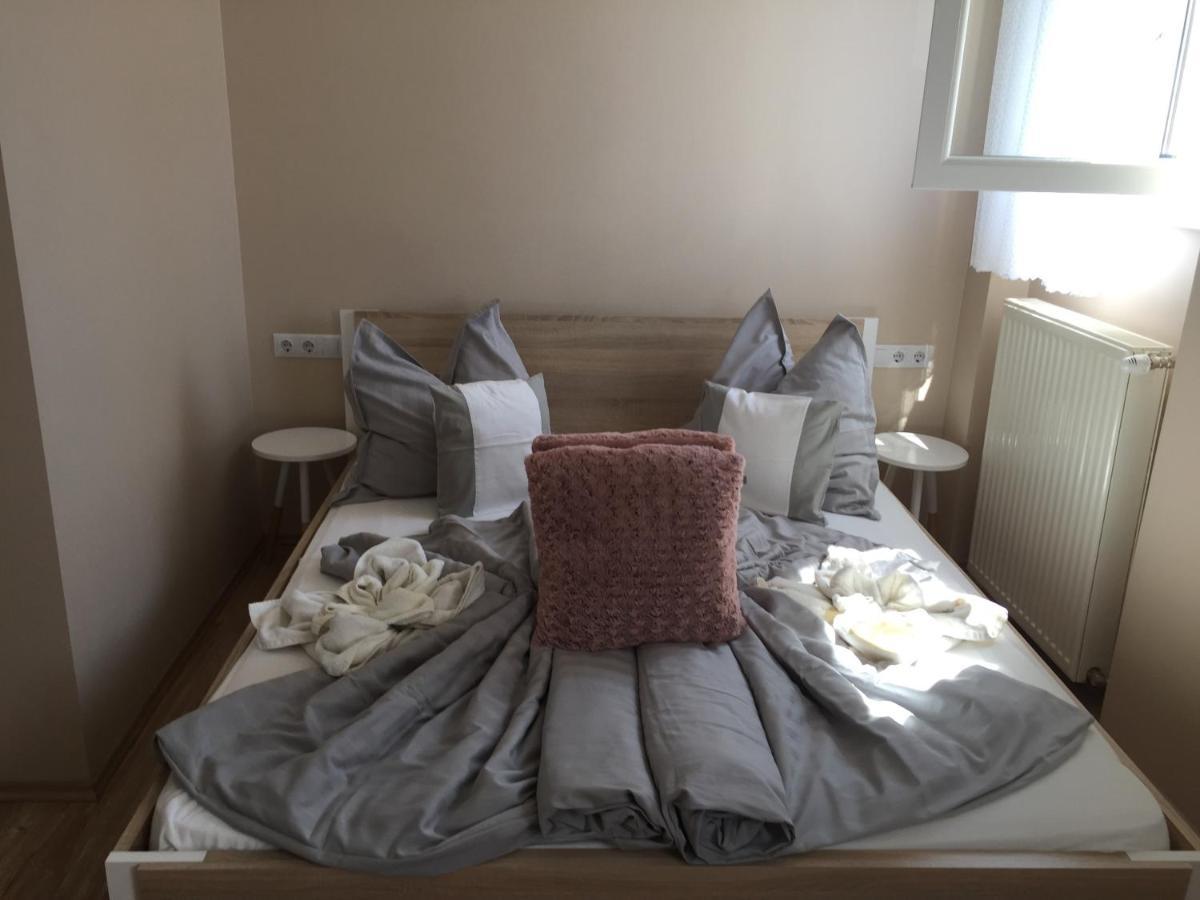 Family Apartmanhaz Daire Kanije Dış mekan fotoğraf