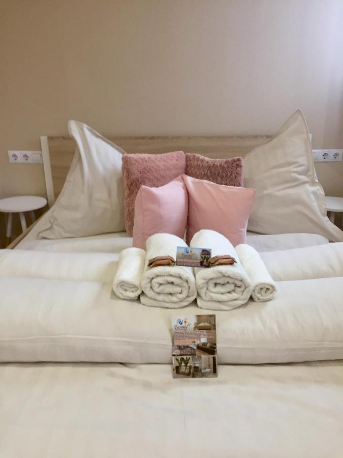 Family Apartmanhaz Daire Kanije Dış mekan fotoğraf